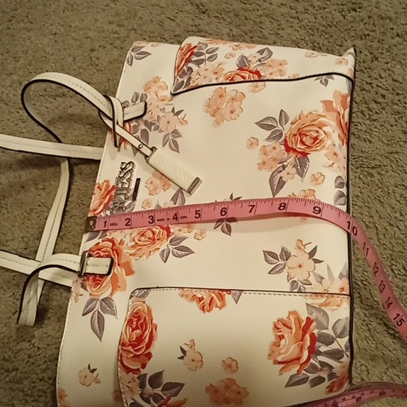 Guess flower bag and wallet - Picture 15 of 15